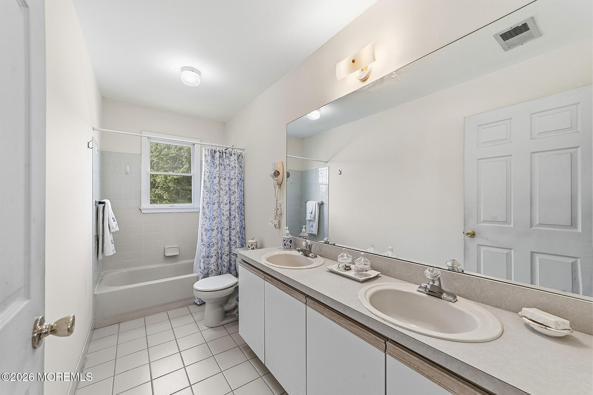 1 Launcelot Lane Jamesburg NJ 08831