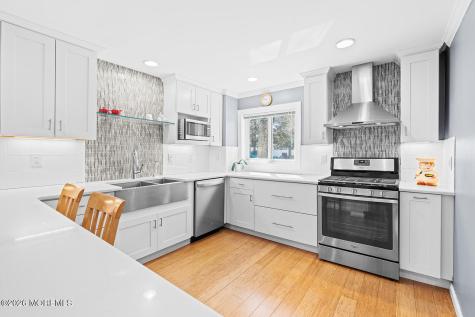 42 Lake Boulevard Aberdeen NJ 07747