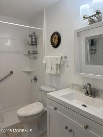 434E Portsmouth Drive Lakewood NJ 08701