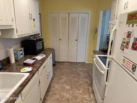 147 Amberly Drive Manalapan NJ 07726