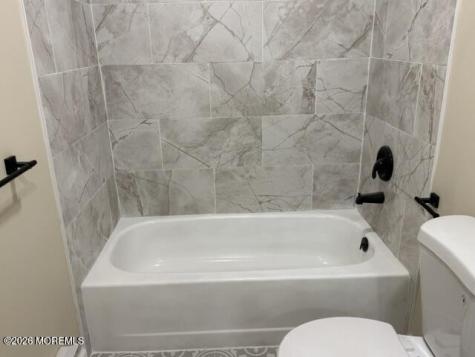 42 Lauren Lane Brick NJ 08723
