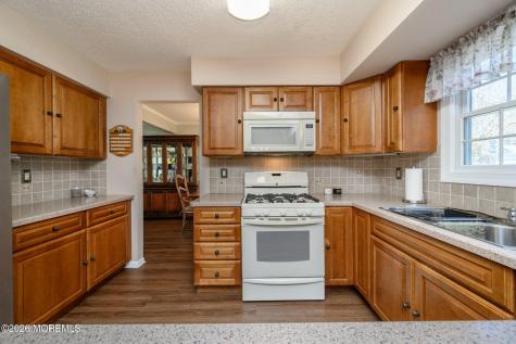 109 Concord Circle Howell NJ 07731