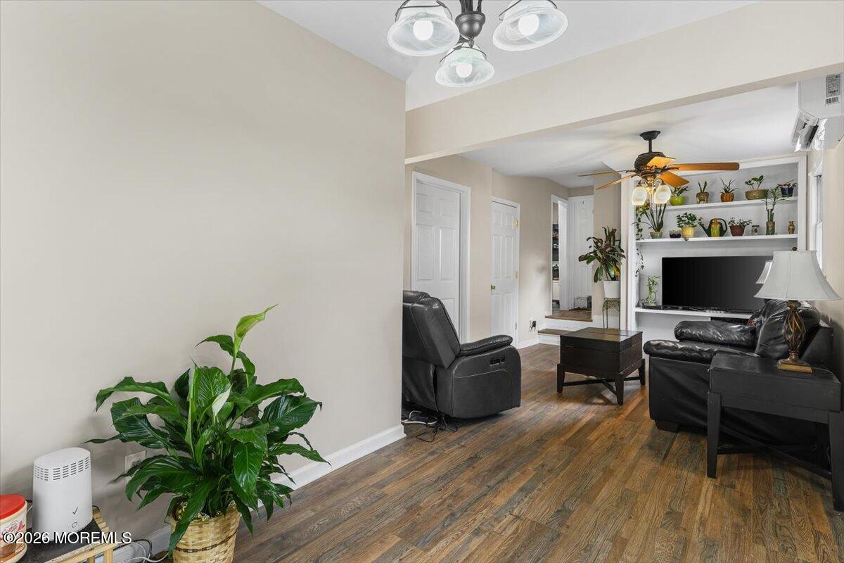 19 Manchester Avenue Keyport NJ 07735