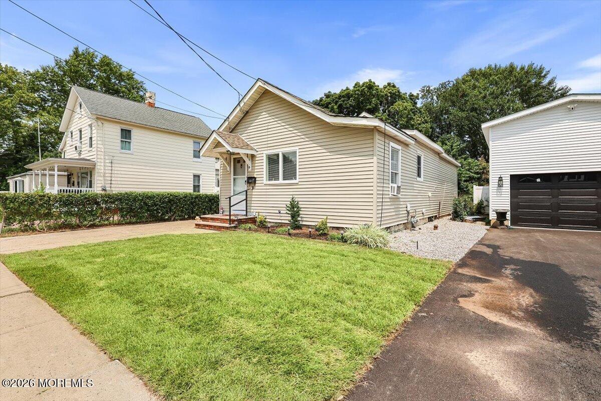 19 Manchester Avenue Keyport NJ 07735