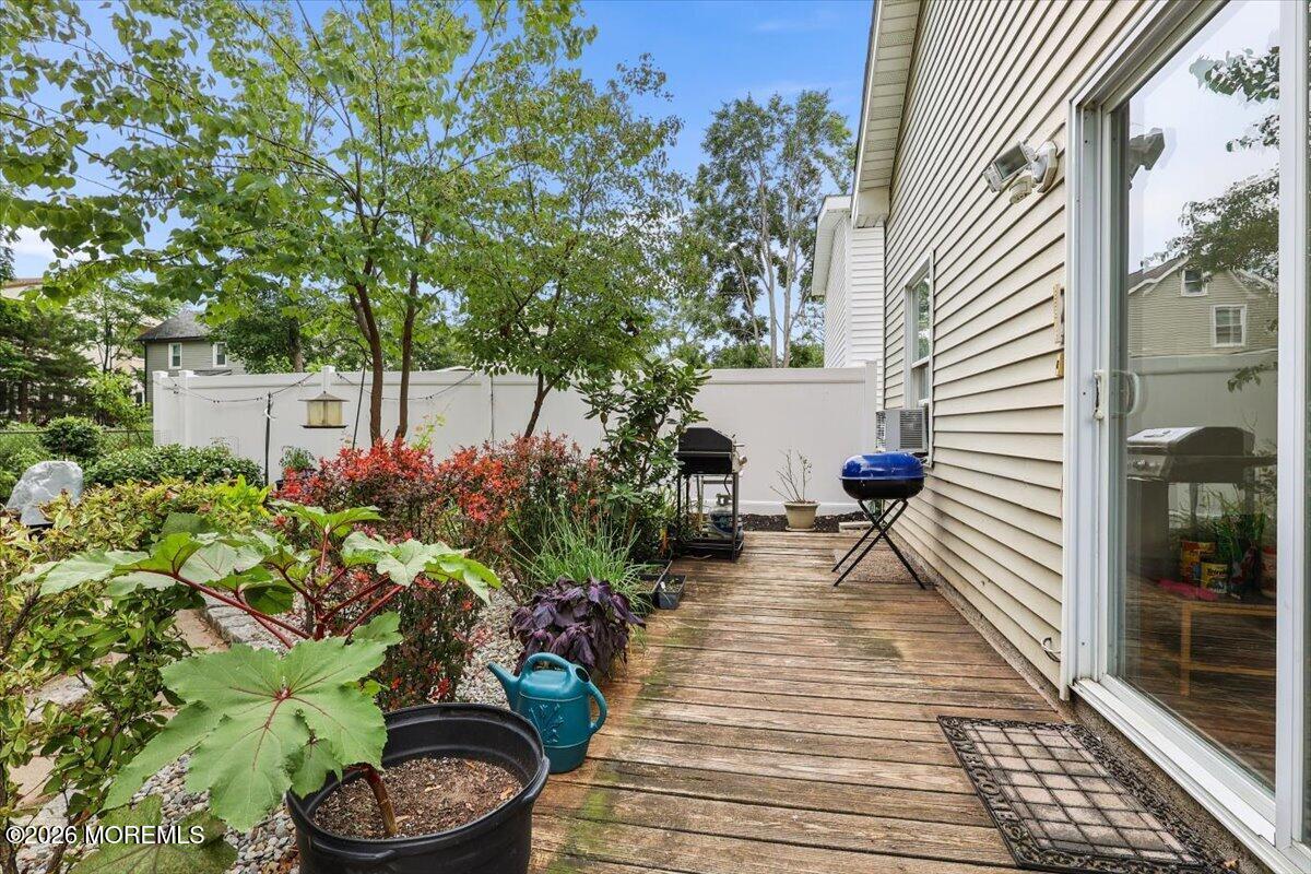19 Manchester Avenue Keyport NJ 07735