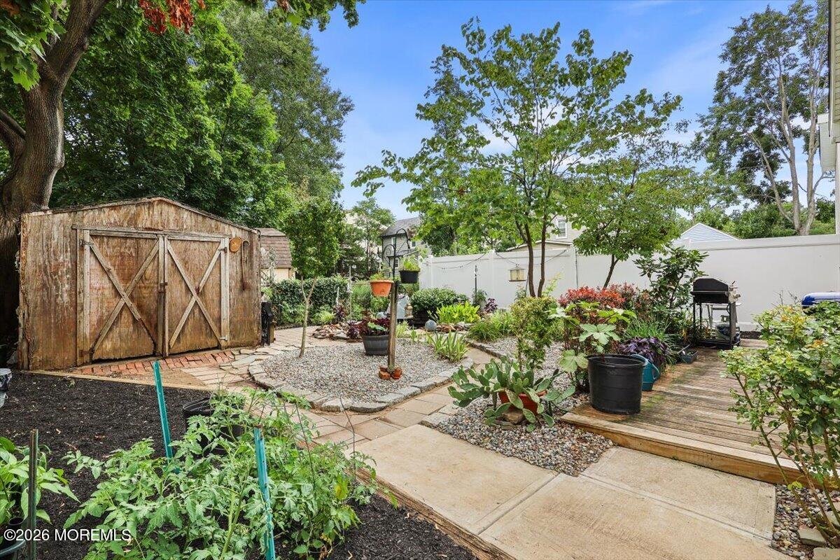 19 Manchester Avenue Keyport NJ 07735