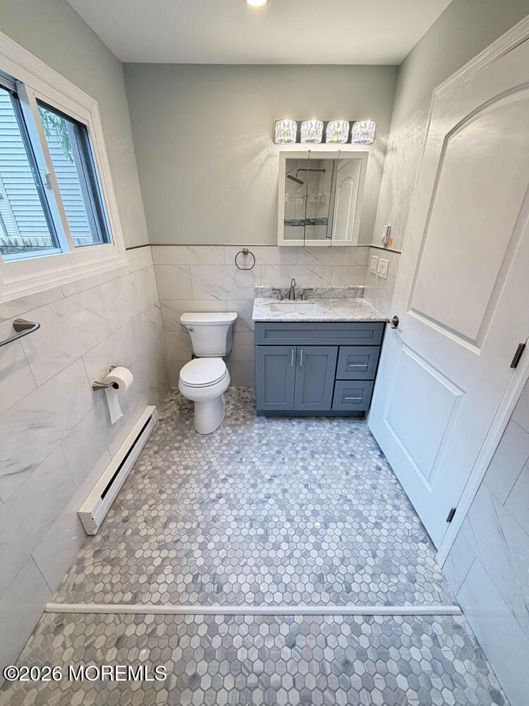 12 Eastport Court Red Bank NJ 07701