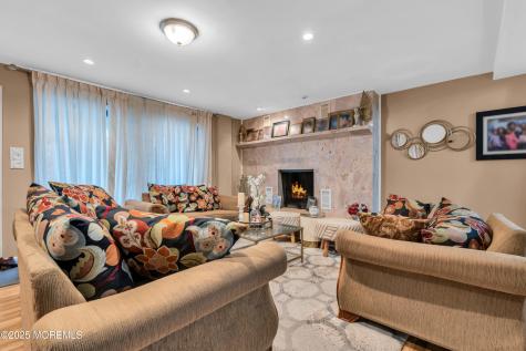 39 Oceanview Avenue Keansburg NJ 07734