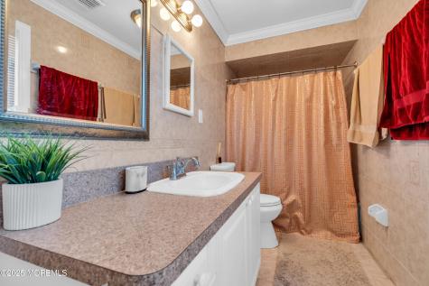 39 Oceanview Avenue Keansburg NJ 07734