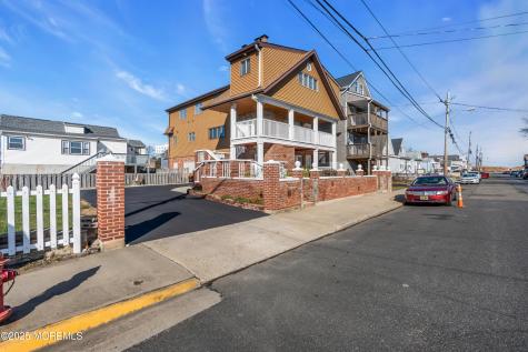 39 Oceanview Avenue Keansburg NJ 07734