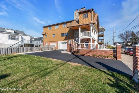 39 Oceanview Avenue Keansburg NJ 07734