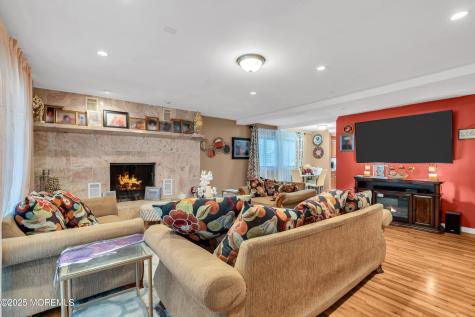 39 Oceanview Avenue Keansburg NJ 07734