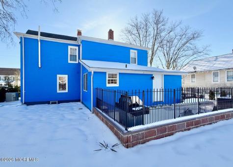 623 Main Street Leesburg NJ 08327