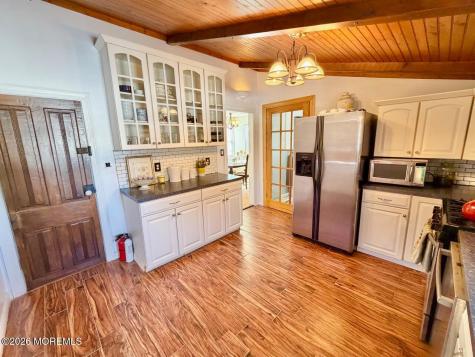 623 Main Street Leesburg NJ 08327