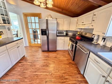 623 Main Street Leesburg NJ 08327