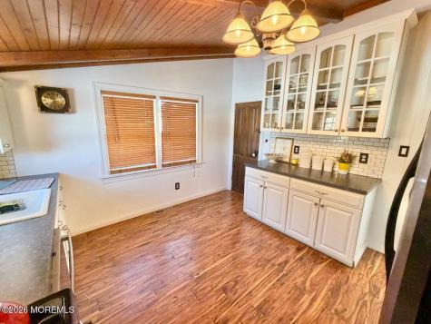 623 Main Street Leesburg NJ 08327