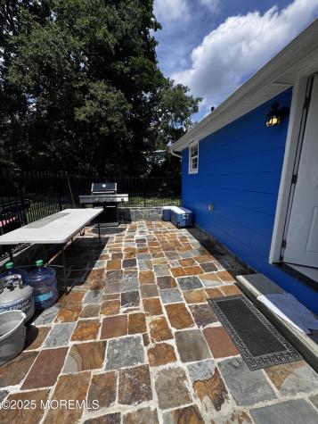 623 Main Street Leesburg NJ 08327