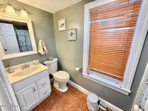 623 Main Street Leesburg NJ 08327