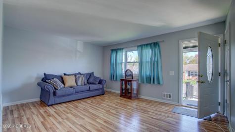 5 Missouri Court Matawan NJ 07747