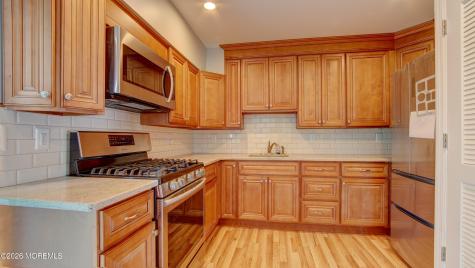 5 Missouri Court Matawan NJ 07747
