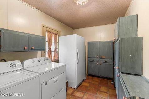 2 Steward Lane Manalapan NJ 07726