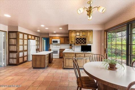 2 Steward Lane Manalapan NJ 07726
