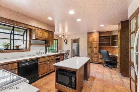 2 Steward Lane Manalapan NJ 07726