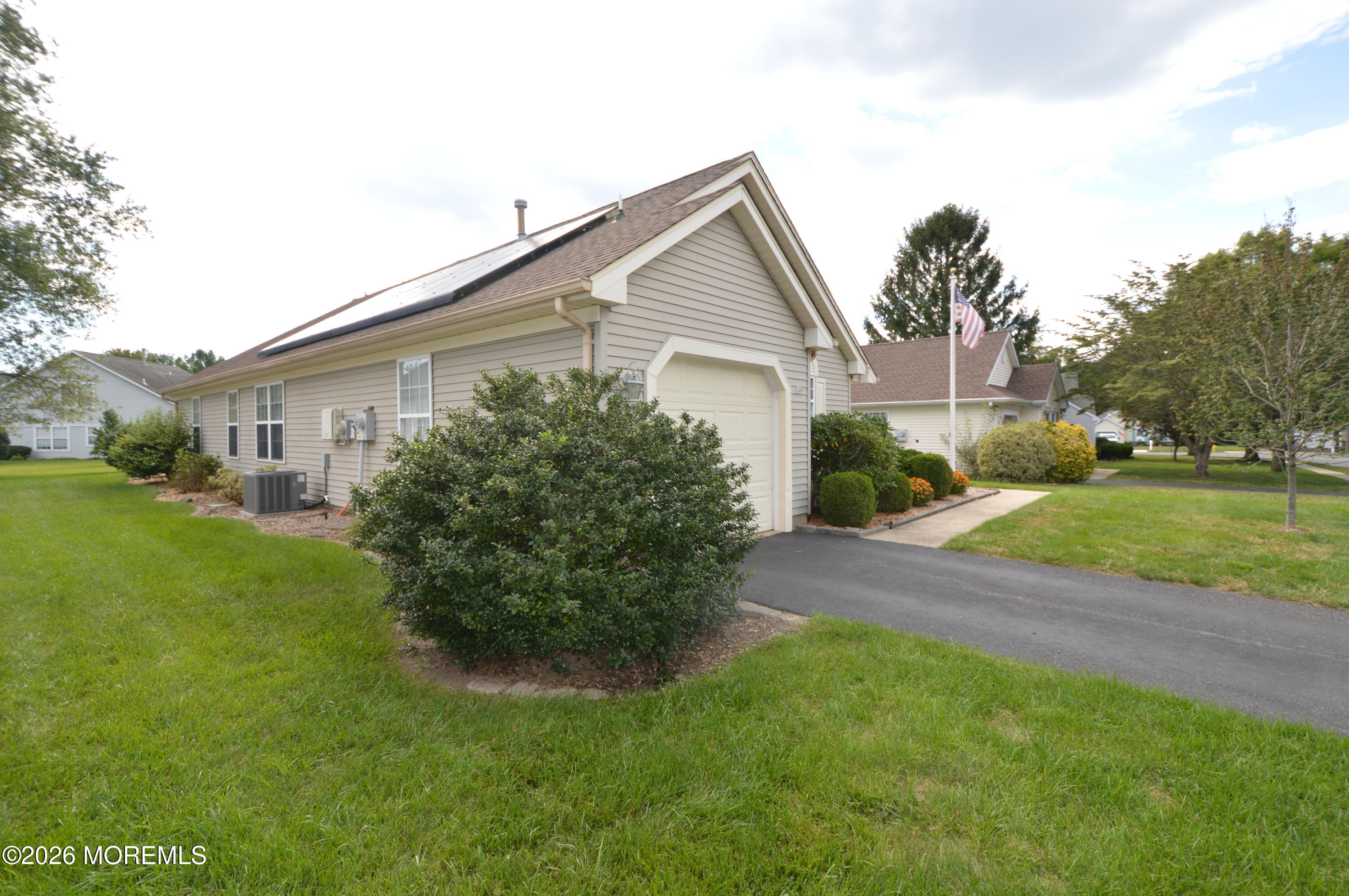 2748 Meadow Lake Drive Toms River NJ 08755