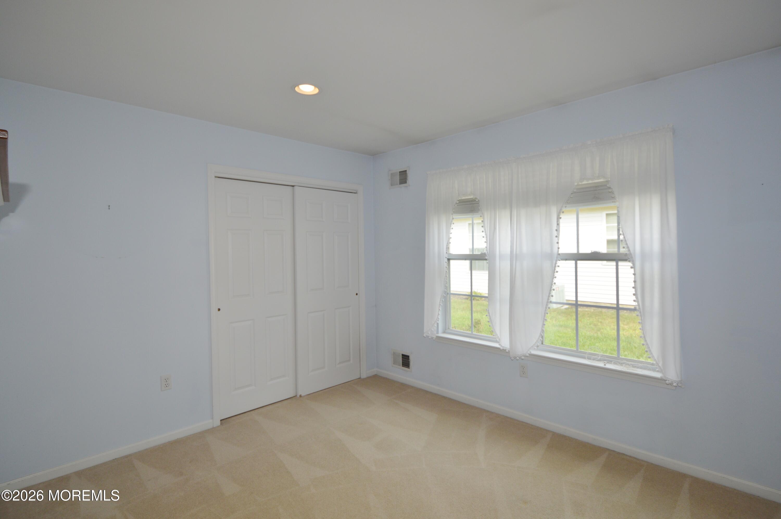2748 Meadow Lake Drive Toms River NJ 08755