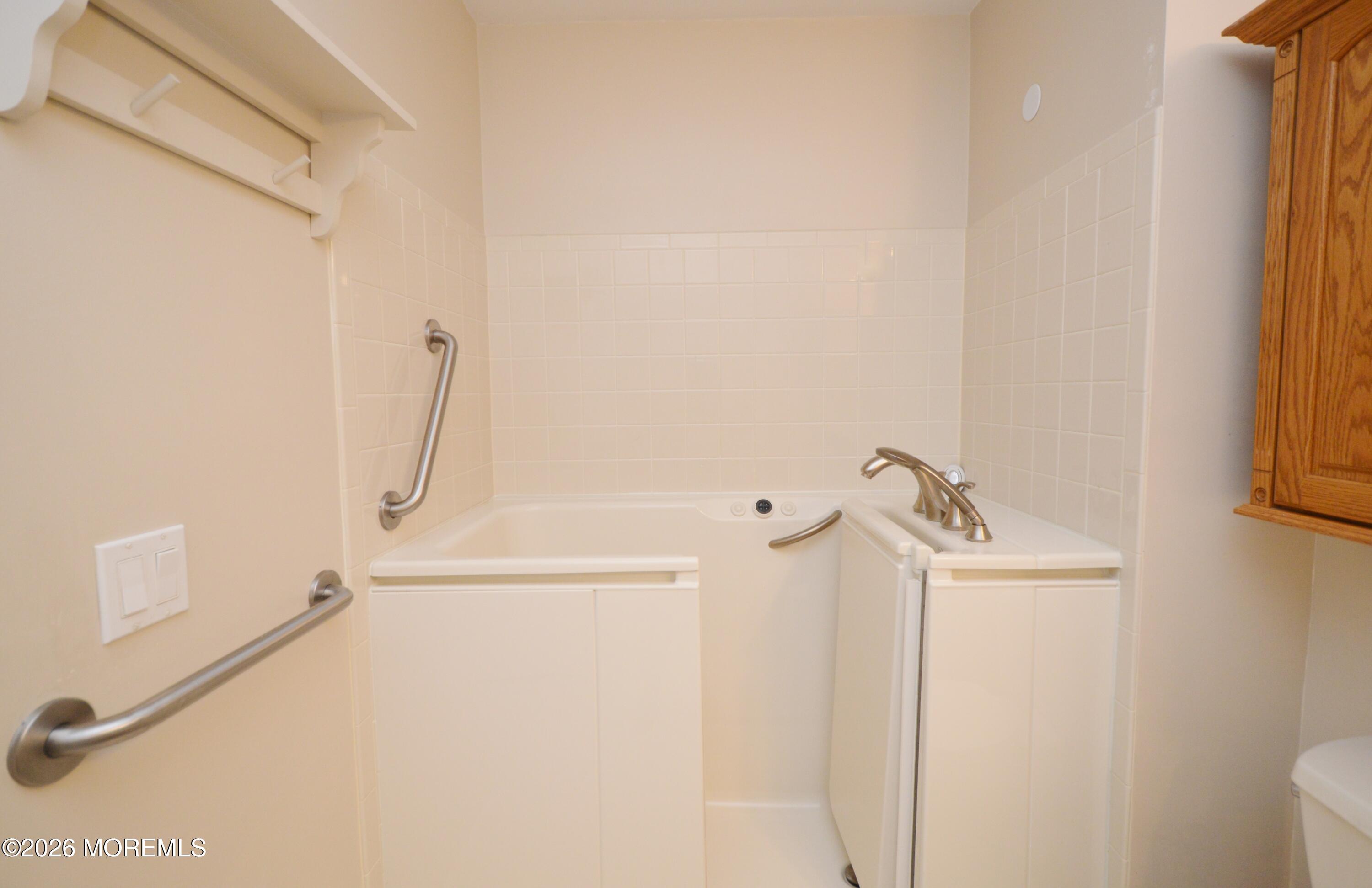 2748 Meadow Lake Drive Toms River NJ 08755