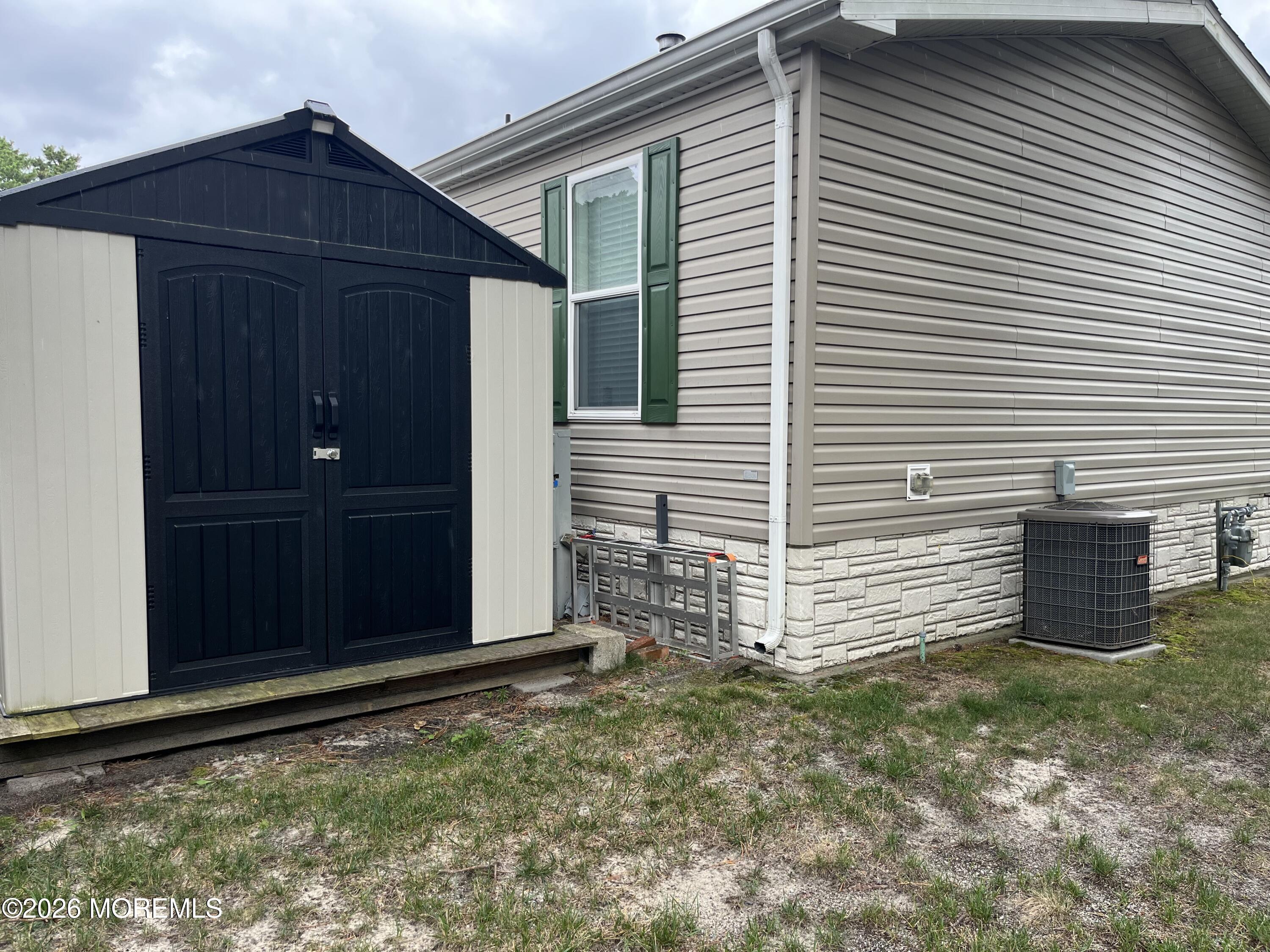 304 Kenwood Court Whiting NJ 08759