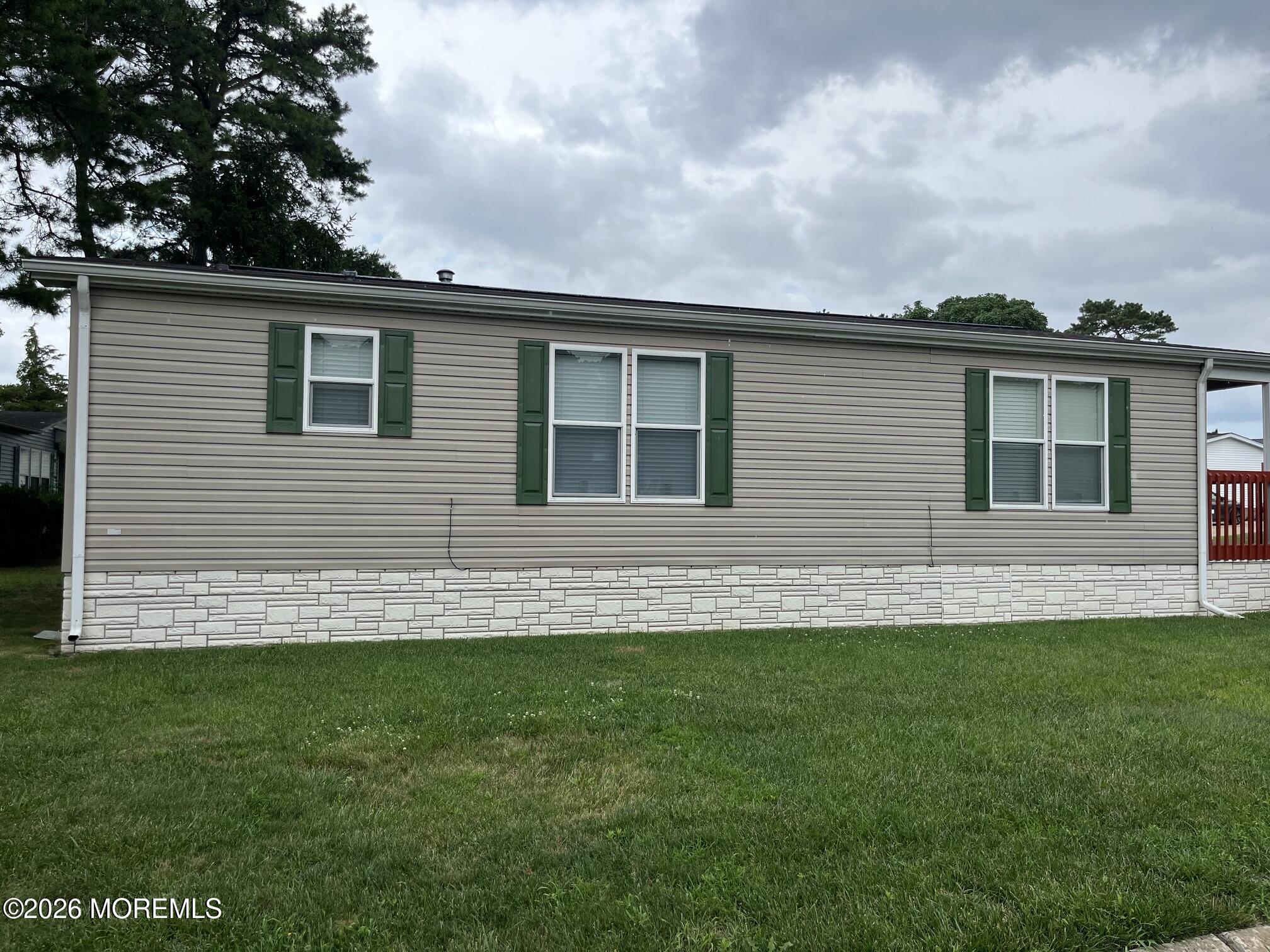304 Kenwood Court Whiting NJ 08759