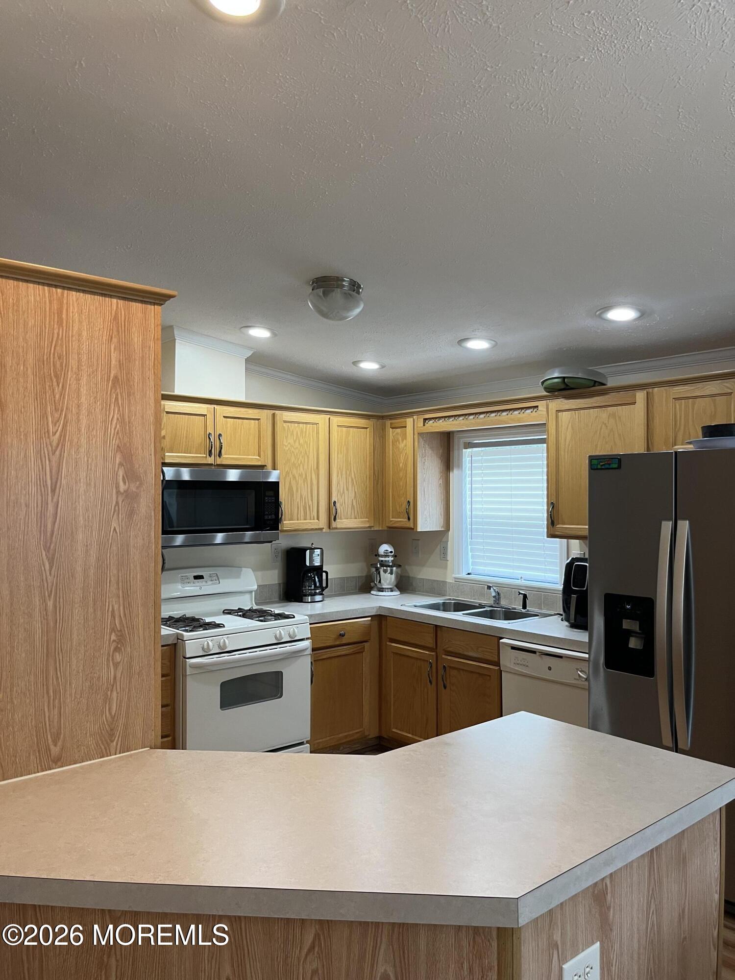 304 Kenwood Court Whiting NJ 08759