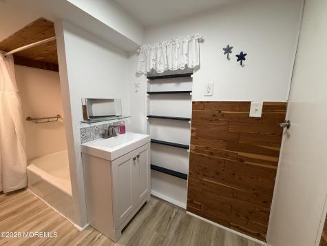 11 Cedar Avenue North Middletown NJ 07748