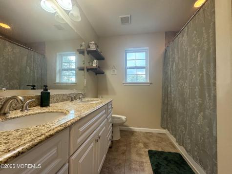 137 Bowsprit Road Manahawkin NJ 08050