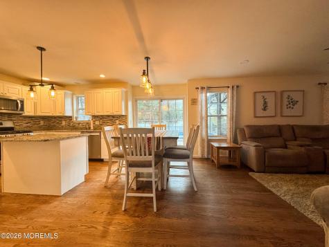 137 Bowsprit Road Manahawkin NJ 08050