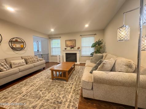 137 Bowsprit Road Manahawkin NJ 08050