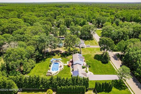 5 Persimmon Drive Jackson NJ 08527