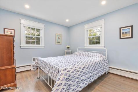 25 Wildhedge Lane Holmdel NJ 07733