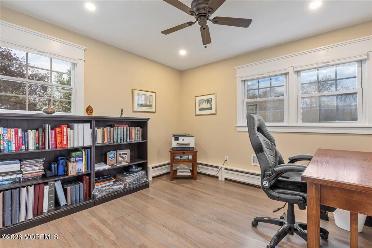 25 Wildhedge Lane Holmdel NJ 07733
