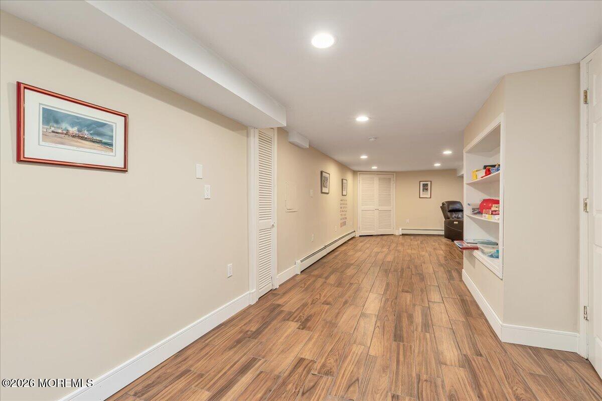 25 Wildhedge Lane Holmdel NJ 07733