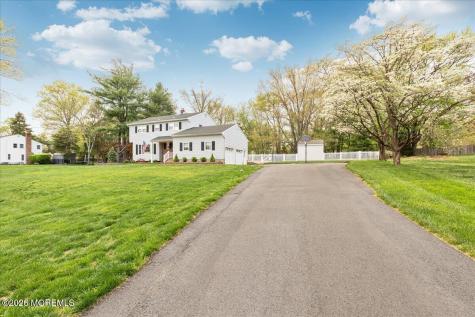25 Wildhedge Lane Holmdel NJ 07733