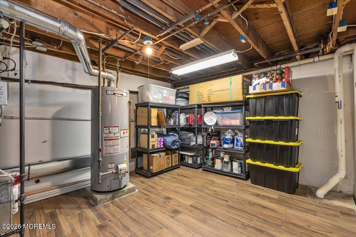 25 Wildhedge Lane Holmdel NJ 07733