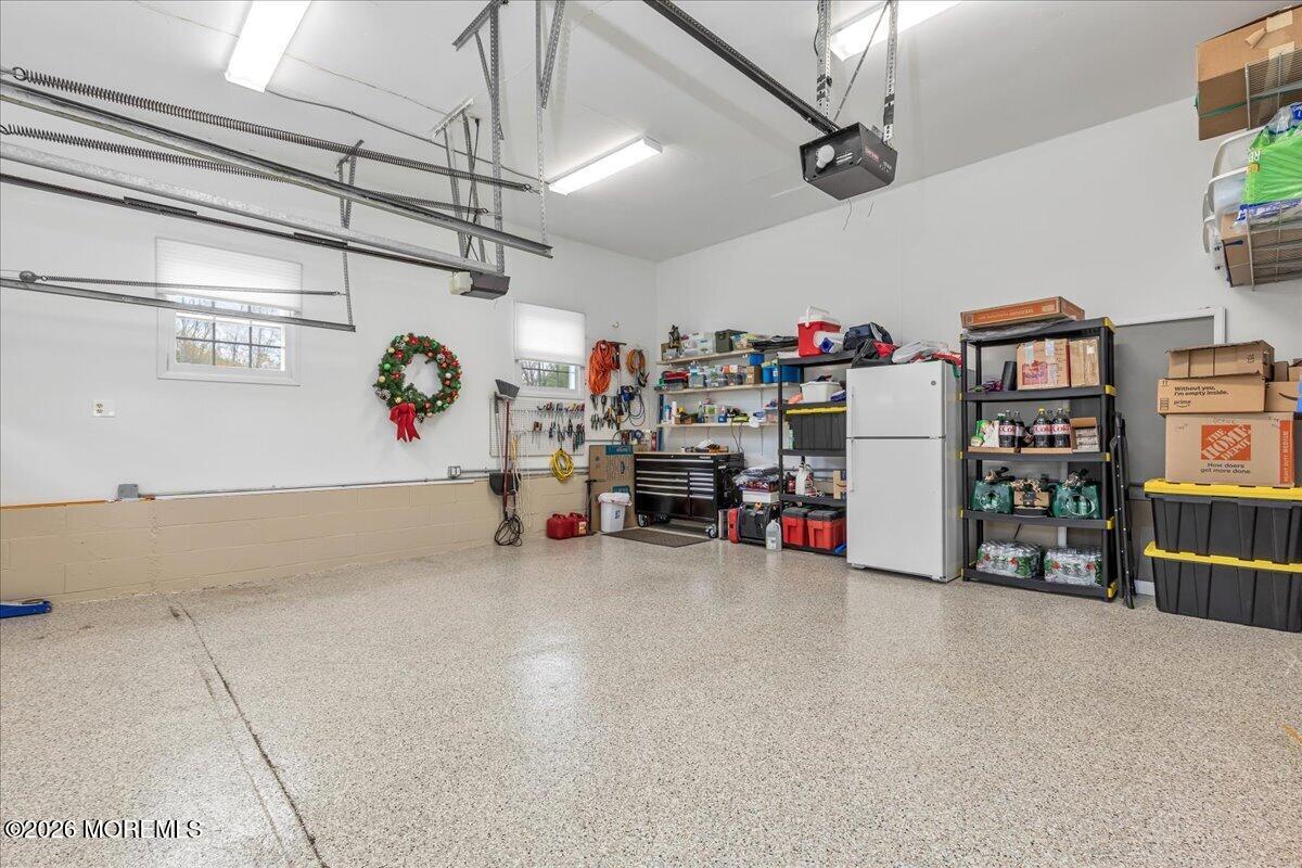 25 Wildhedge Lane Holmdel NJ 07733