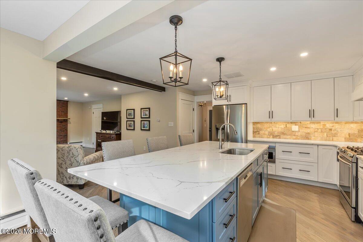 25 Wildhedge Lane Holmdel NJ 07733
