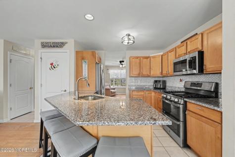8 Avalon Avenue Barnegat NJ 08005