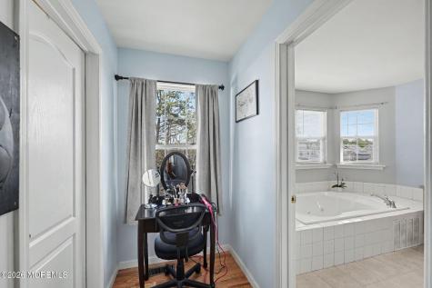 8 Avalon Avenue Barnegat NJ 08005