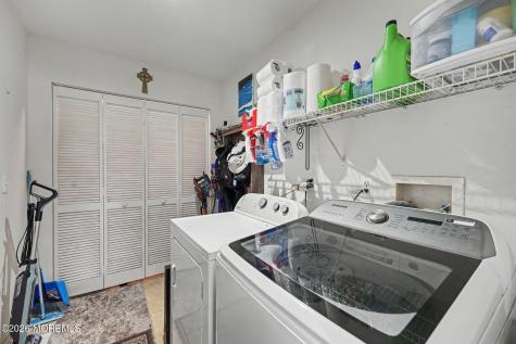 8 Avalon Avenue Barnegat NJ 08005