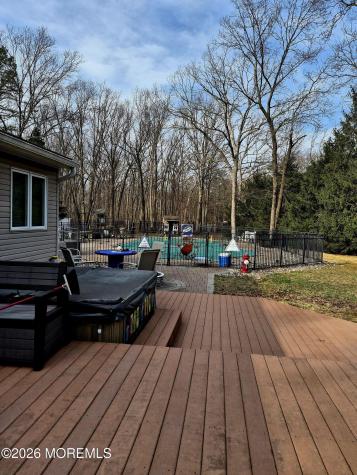 751 Lakehurst Avenue Jackson NJ 08527