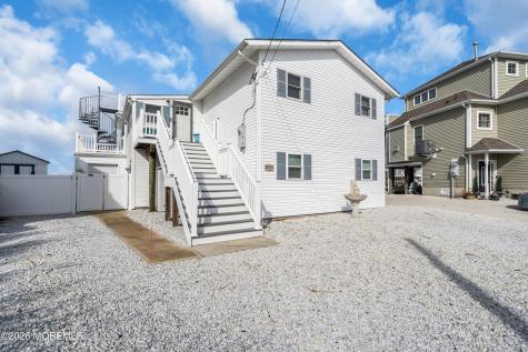 728 Twin Lakes Boulevard Little Egg Harbor NJ 08087
